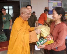 ban tu thien   xa hoi he phai khat si trao qua den nguoi dan gap kho khan do anh huong bao lu