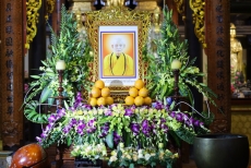 hoc vien pgvn tai hue trang nghiem tuong niem duc phap chu ghpgvn