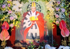 long an  tong phong thien thai giao quan tuong niem to su hien ky
