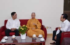 thanh uy tp hcm cac co quan chuc mung bao giac ngo