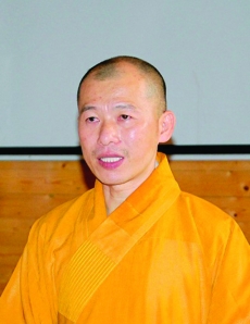 ung xu cua giao hoi trong con bao mang xa hoi