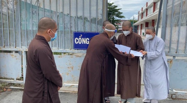 3 vi tang ni phat giao thua thien hue da den phuc vu tai tuyen dau tinh binh duong