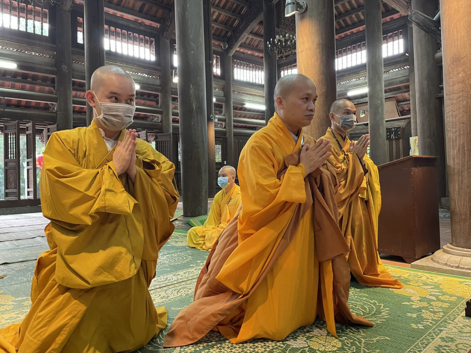 500 hanh gia tai hoc vien phat giao viet nam to chuc le ??giai ha tu tu ??