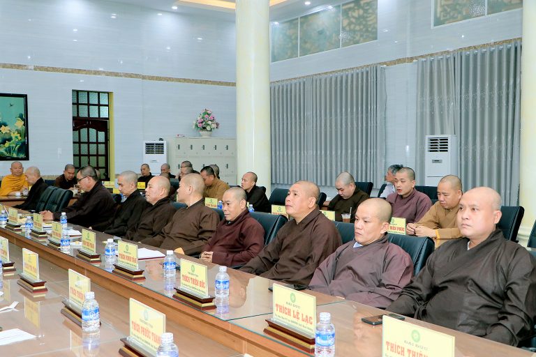 ban thuong truc phat giao tinh binh duong thao luan ve lo trinh ruoc duc phat dan sinh dieu hanh xe hoa