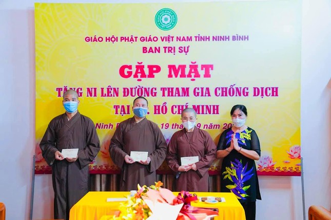 ban tri su phat giao ninh binh gap mat 3 vi tang ni vao tp hcm chong dich