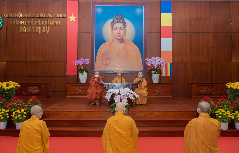 ban tri su phat giao tp hcm xong dat van phong va hop mat dau nam