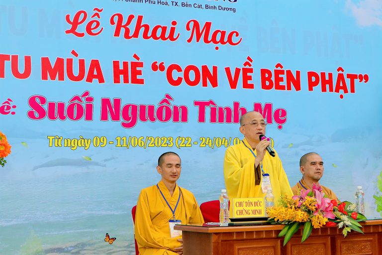 binh duong  khai mac khoa tu mua he  ??con ve ben phat ?? chu de  suoi nguon tinh me