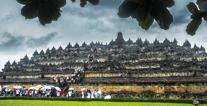 borobudur   ky quan phat giao tinh xao va lon nhat the gioi