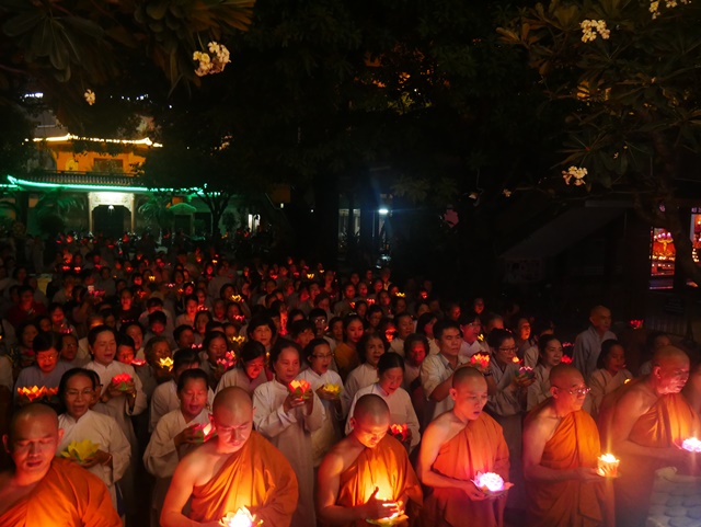 cac chua tinh xa to chuc le via phat a di da