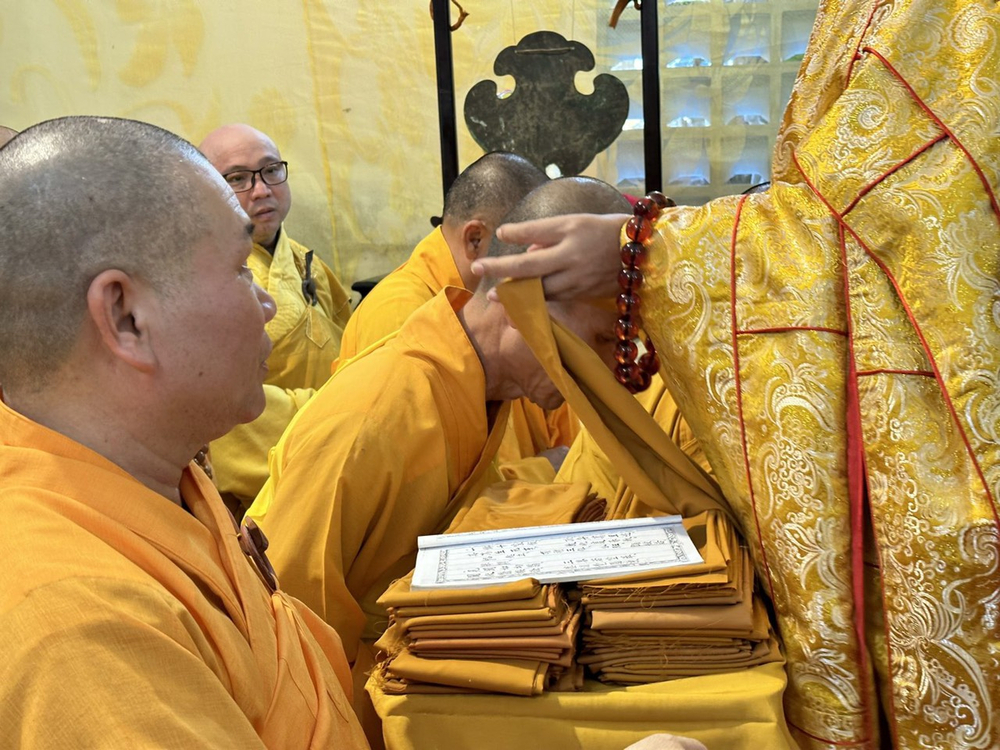 cam ranh  le nhap kim quan co hoa thuong thich thong anh
