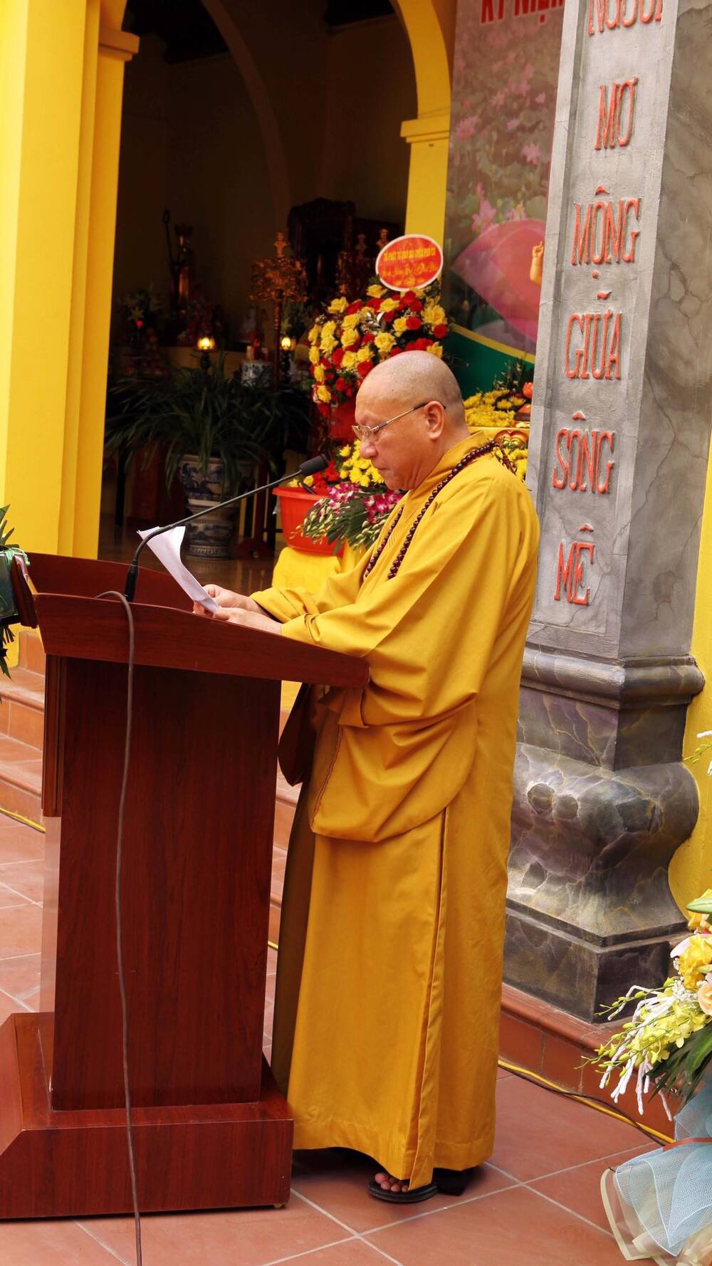 cao bang to chuc trang nghiem dai le ky niem phat dan