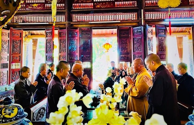 chu tang chua khai nam cung duong truong ha tuong van