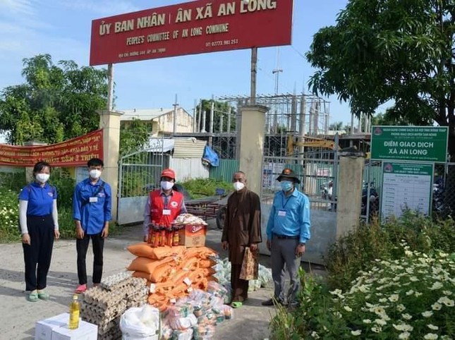 chua hieu duc tam thanh ho tro nguoi dan kho khan cac chot kiem soat dich benh