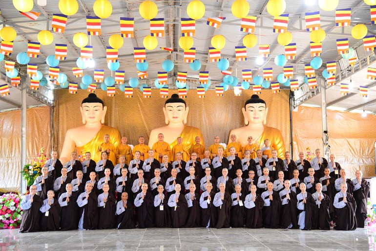 chua quan am dong hai to chuc khoa tu xuat gia gieo duyen