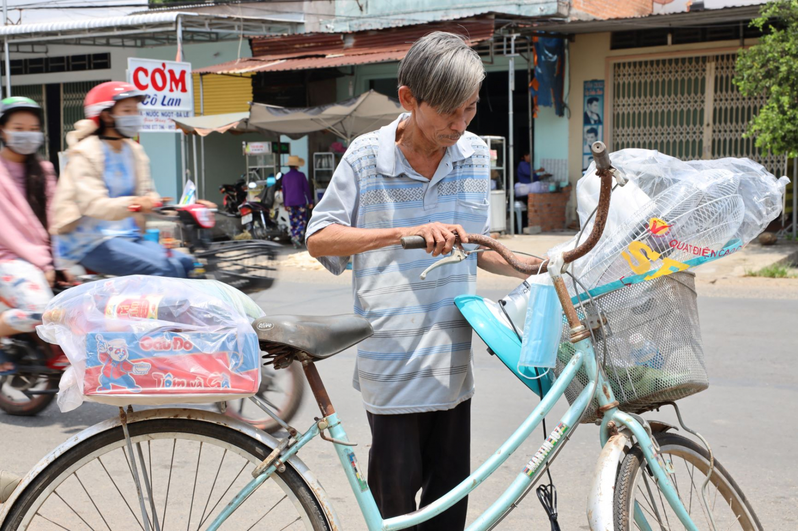 chua thien quang hoang phap ket hop tu thien tai binh thuan