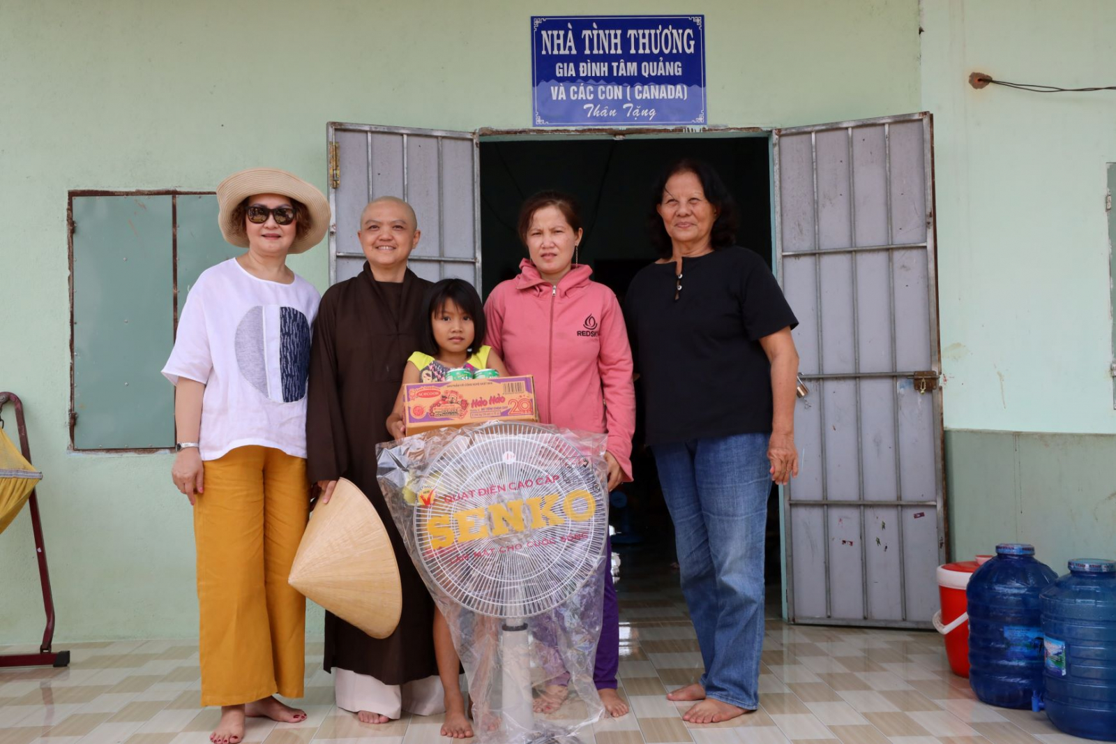 chua thien quang hoang phap ket hop tu thien tai binh thuan