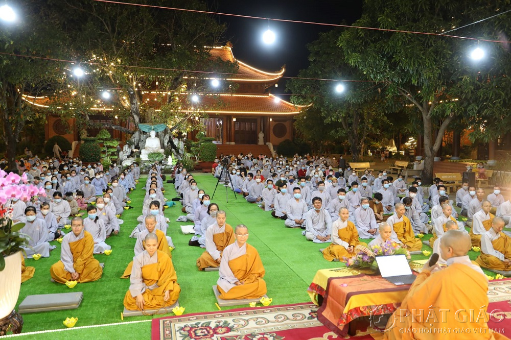 chua thien quang to chuc le khanh via duc phat a di da