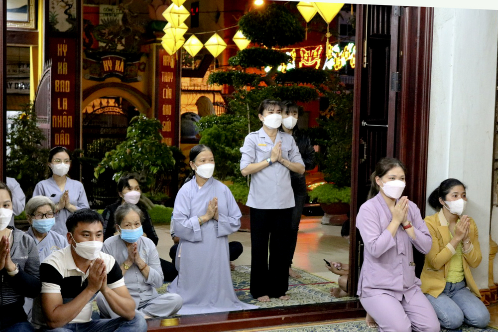 chua trung khanh trang nghiem to chuc le huy ky lan thu 52 co hoa thuong thuong hue ha chieu