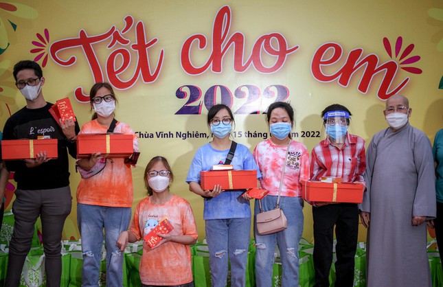chuong trinh ??tet cho em ??