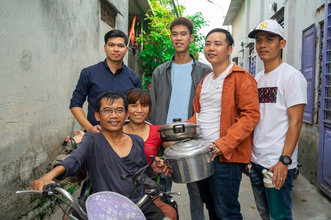 chuyen tinh nguoi o nha hy vong