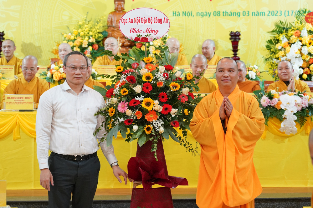 cong bo quyet dinh ra mat nhan su ban thong tin   truyen thong tw ghpgvn nhiem ky 2022 2027