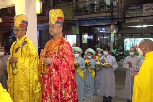 da nang  phap hoi duoc su chua tan thanh  ?? cau nguyen  ??binh an qua dai dich ??