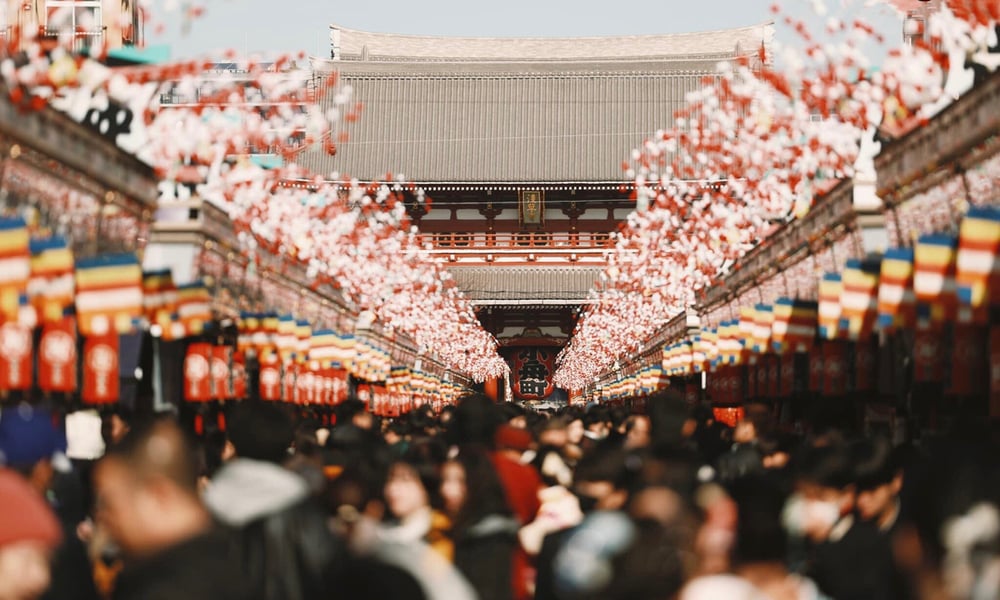 di le dau nam o ngoi chua co nhat tokyo