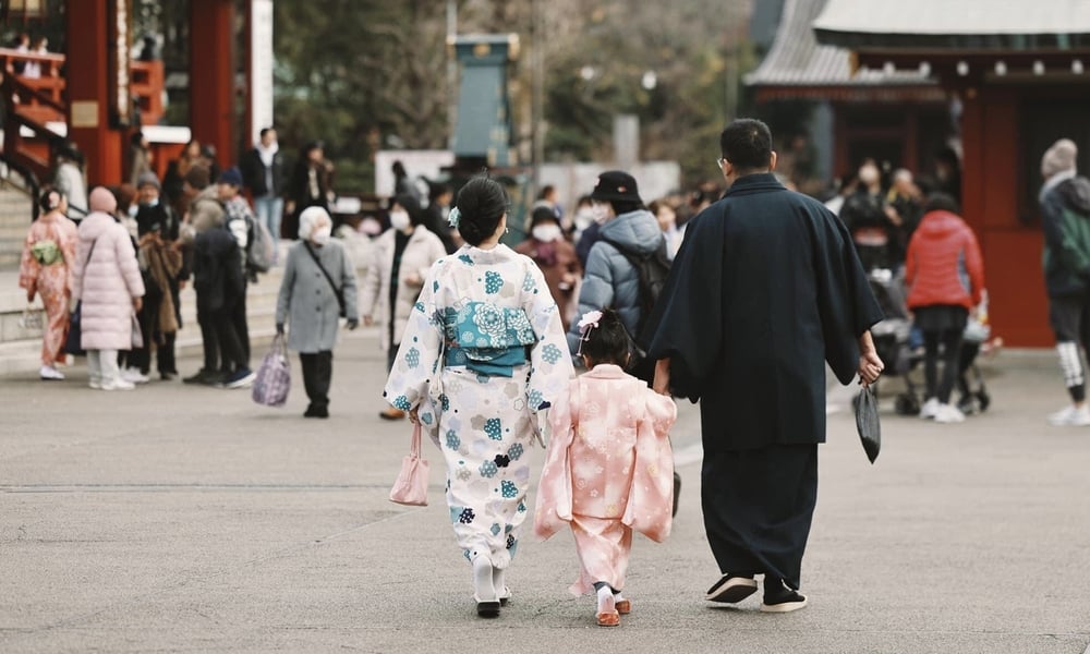 di le dau nam o ngoi chua co nhat tokyo