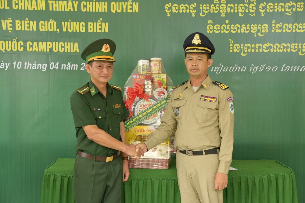 dong bao khmer kien giang don tet co truyen chol chnam thmay doan ket am ap nghia tinh va an toan
