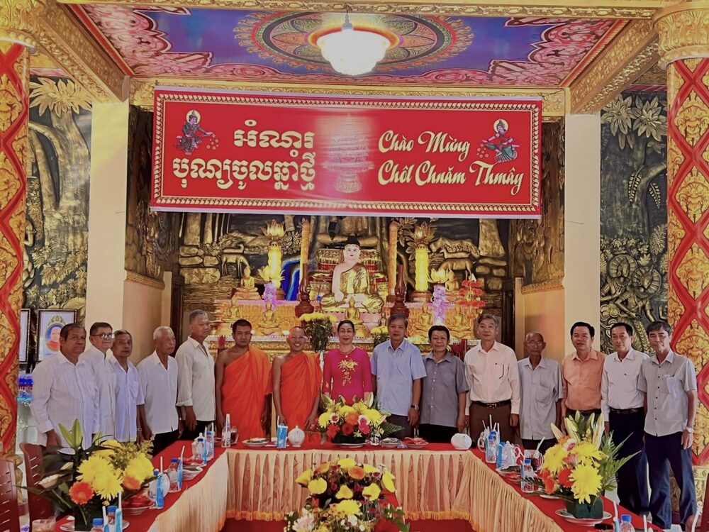 dong bao khmer kien giang don tet co truyen chol chnam thmay doan ket am ap nghia tinh va an toan