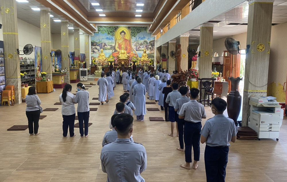 dong nai  khoa tu  ??mot ngay phuc lac ?? ky thu 22 tai chua truc lam vien nghiem