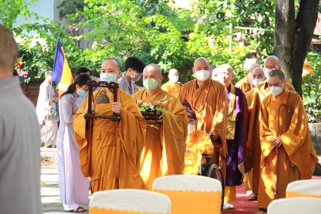 dong nai  le dong tho dai trung tu ngoi tam bao duong chan tue uyen