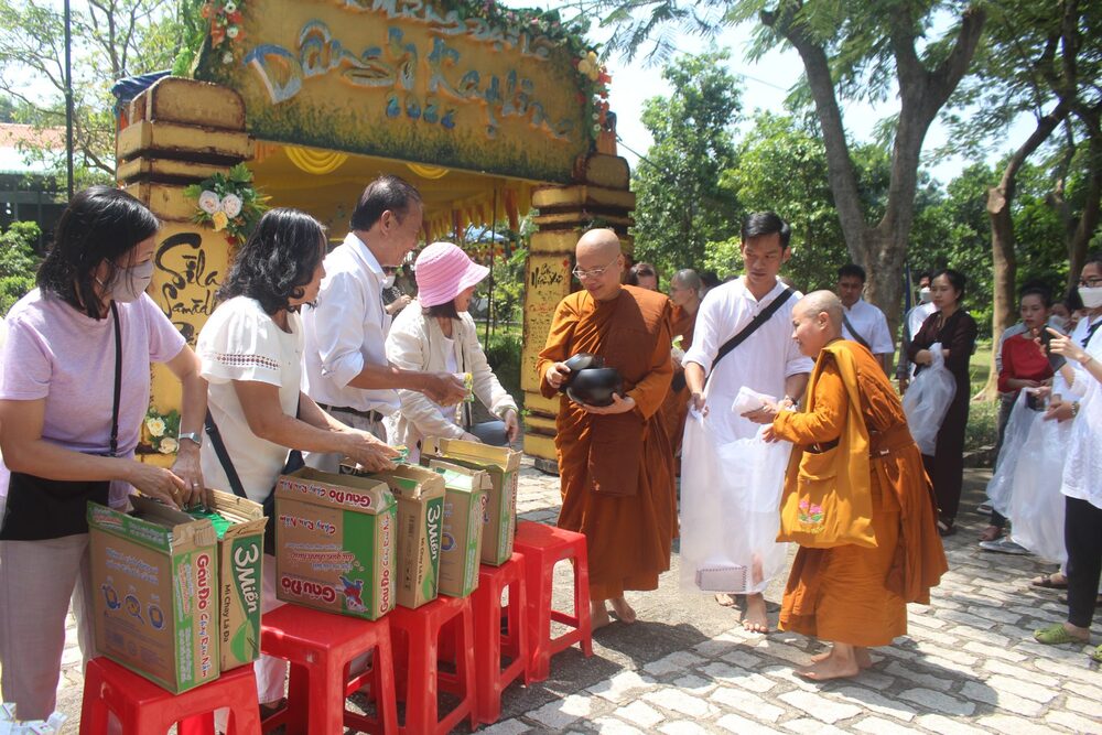 dong nai  thien vien vien khong ni trang nghiem le dang y kathina pl 2566