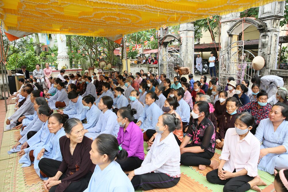 du am de lai sau ?dai le phat dan dau tien tai chua thuong ngan