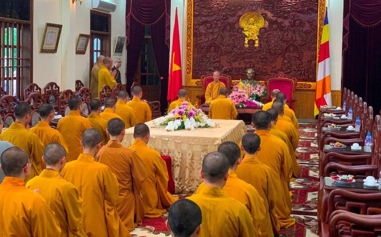 duc quyen phap chu ghpgvn tham tang ni phat tu nam dinh