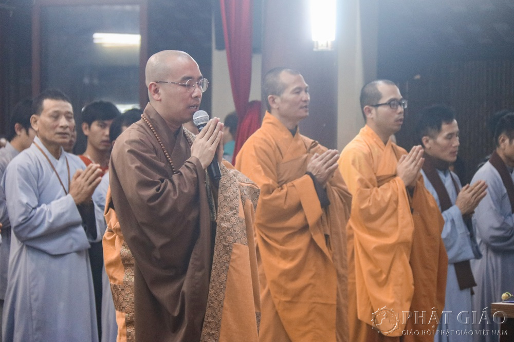 duoc lam de tu cua duc phat la dieu quy bau vo cung