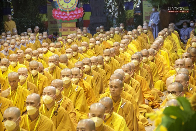 giao gioi   hanh nghi va tuan chieu ket thuc ngay sinh hoat dau tien cua dai gioi dan thien hoa