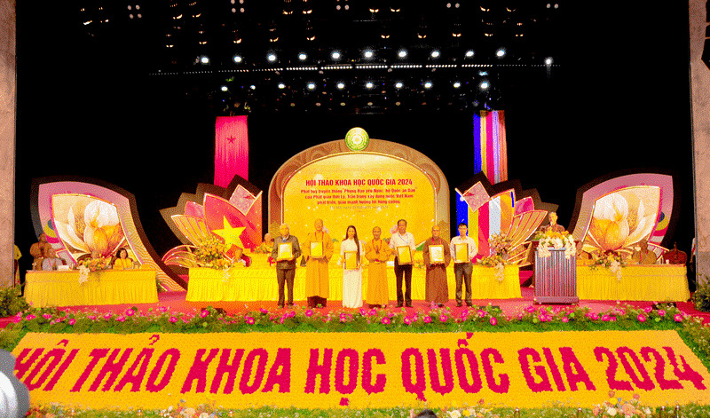 ha noi  khai mac hoi thao  ??phat huy truyen thong phung dao yeu nuoc ho quoc an dan ??