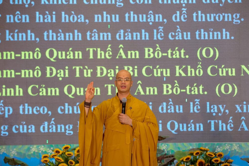 ha noi  le via bo tat quan the am va an vi ton tuong duc phat thich ca tai chua tan hai