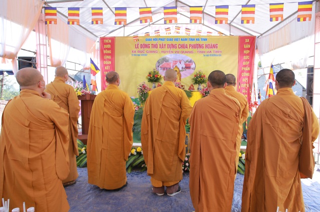 ha tinh  le dong tho xay dung chua phuong hoang