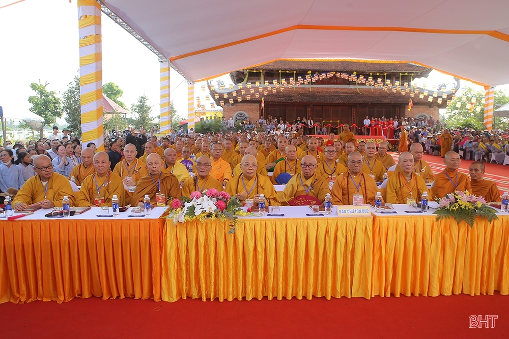 ha tinh trang trong to chuc dai le phat dan 2023 tai chua trieu son