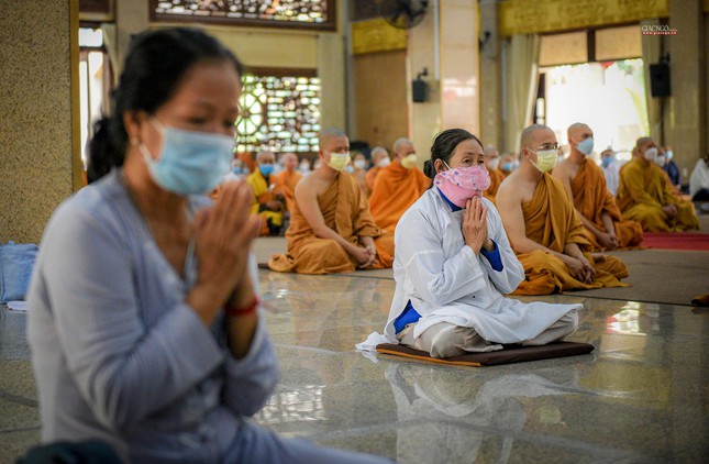 he phai khat si to chuc le tuong niem 68 nam to su minh dang quang vang bong