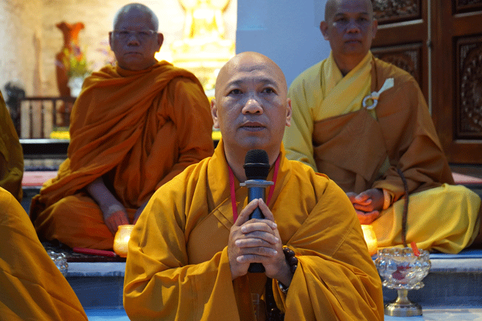 hoa dang ky niem ngay duc phat thich ca mau ni nhap niet ban tai thien vien truc lam chanh giac