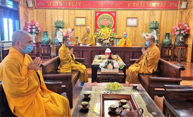 hoa thuong thich bao nghiem tham va lam viec voi ban tri su phat giao tinh thai nguyen