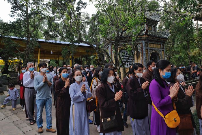 hoan tat le tam tang thien su thich nhat hanh