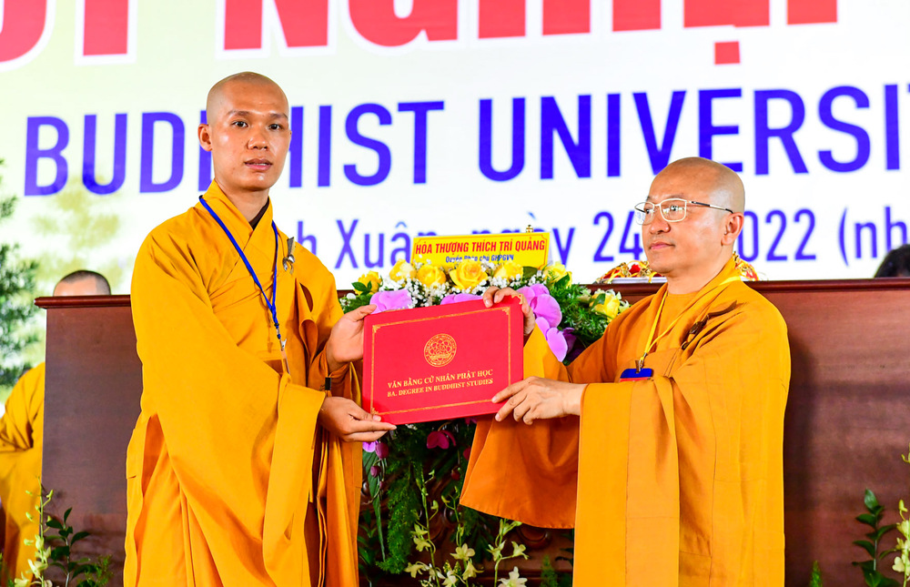 hoc vien phat giao viet nam tai tp hcm to chuc le tot nghiep nam 2022