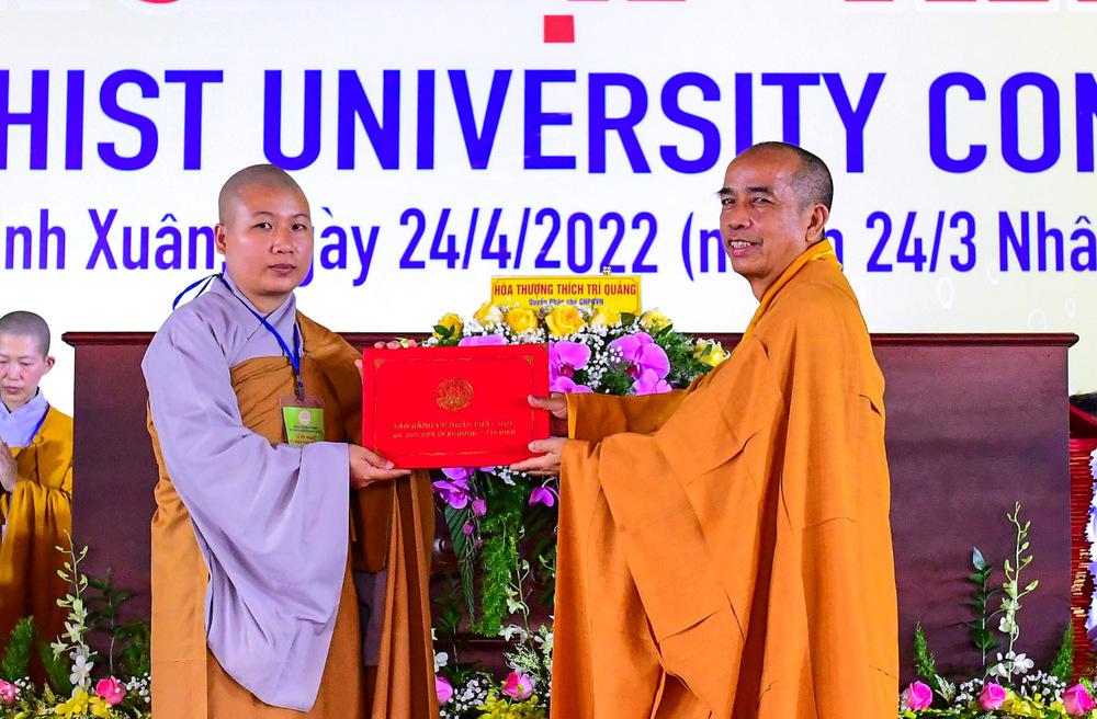 hoc vien phat giao viet nam tai tp hcm to chuc le tot nghiep nam 2022