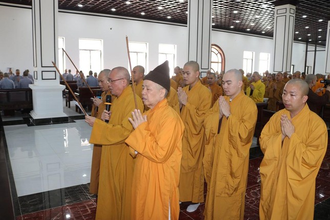 hoc vien phat giao vn tai ha noi tuong niem phat hoang tran nhan tong nhap niet ban