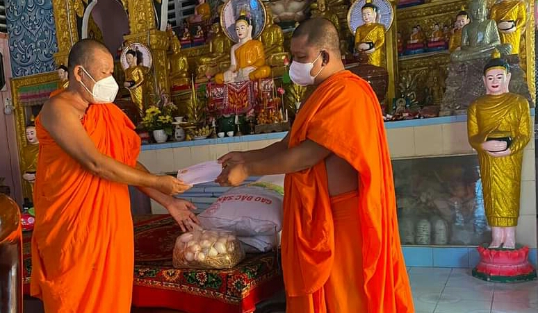 hoi doan ket su sai yeu nuoc huyen tra cu tham va cung duong 37 chua khmer