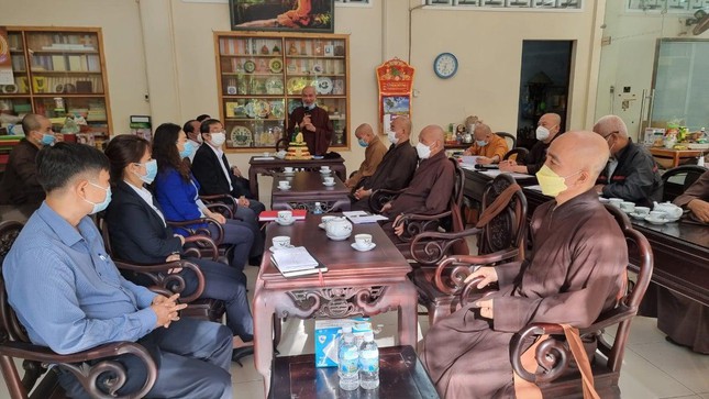 khanh hoa  cong bo quyet dinh bo nhiem tru tri 6 ngoi chua o huyen dao truong sa